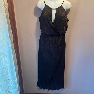 NWT Glam sparkly  tulip hem prom dress deep purple low cut size medium